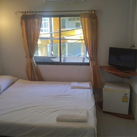 Kamala Bay Inn ภายนอก รูปภาพ